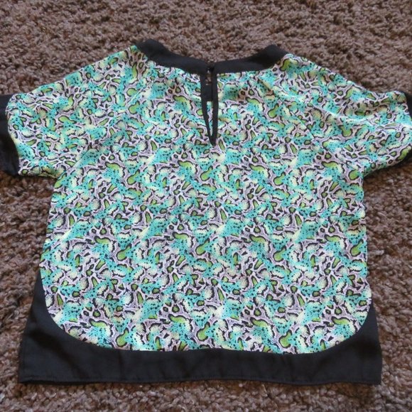 Shirt - Picture 3 of 4